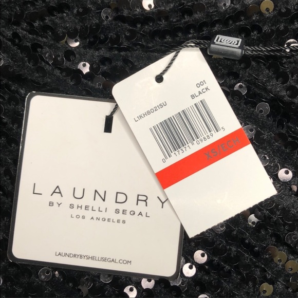 New Laundry By Shelli Segal Black Top
Black Short Sleeve Sequin Blouse XS/ TP - Picture 4 of 5